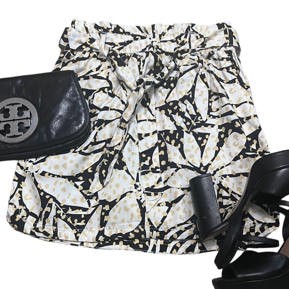 New With Tags Mystery Box - Picture 2 of 7